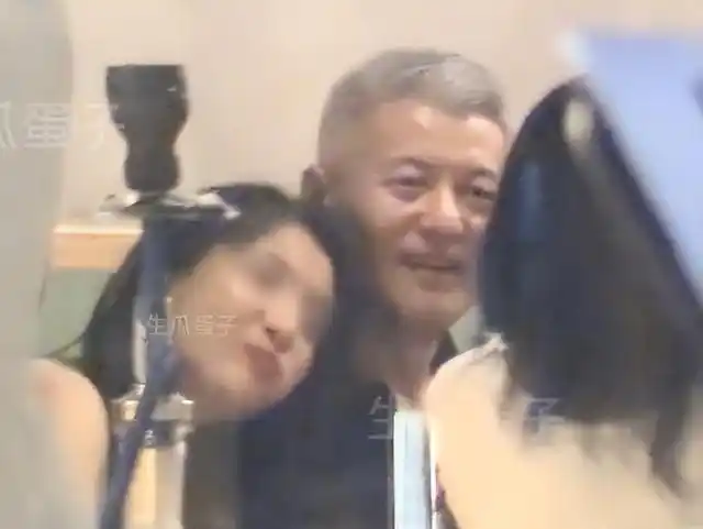 许凯赌博内幕曝光_那个靠爆明星黑料出名的是谁,_娱乐圈大瓜事件