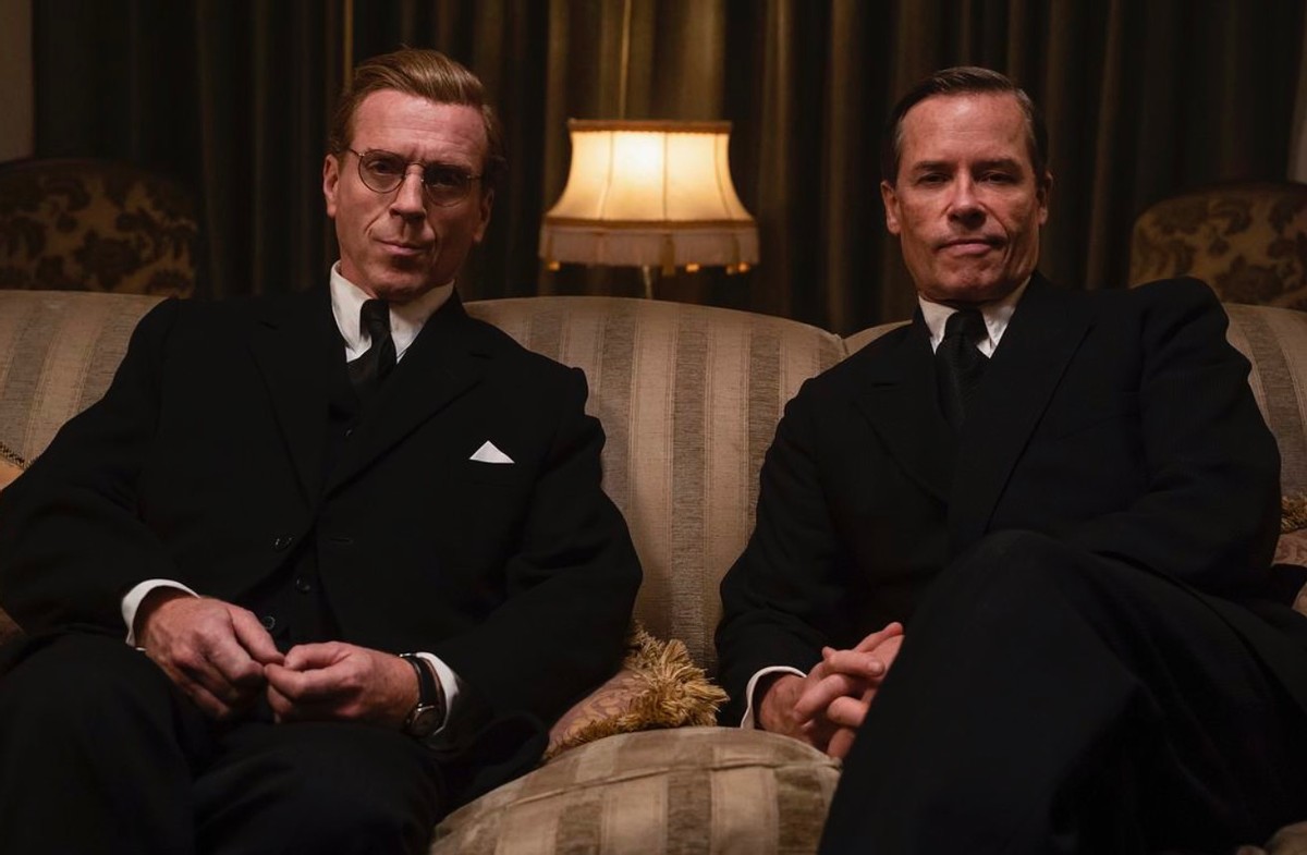 写实风格间谍剧推荐_欧美绝伦推理爱情片_冷门高分欧美谍战剧