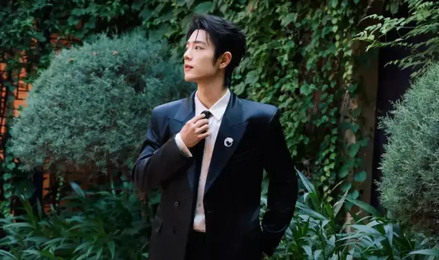 金鹰奖竞争太激烈，张凌赫与肖战双双入围，将上演20强淘汰到6的对决