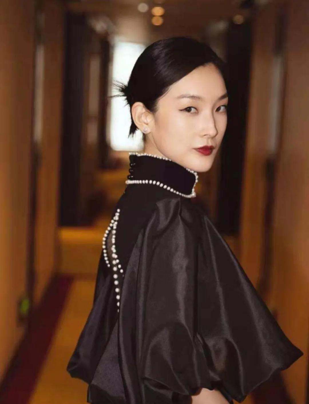 单眼皮美女演技_单眼皮女明星_娱乐圈没有整容过